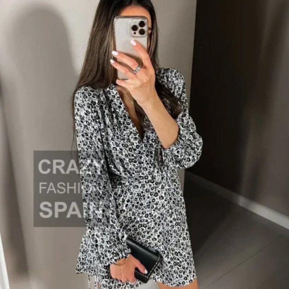 NWT ZARA BLUE FLOWY FLORAL DRESS